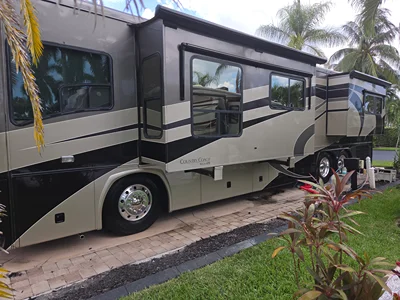2005 COUNTRY COACH ALLURE 470 photo 7
