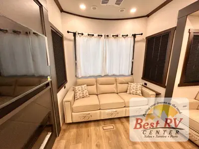 2027 Forest River Cedar Creek Cottage photo 27