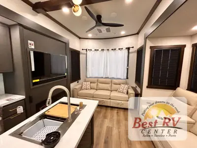 2027 Forest River Cedar Creek Cottage photo 23