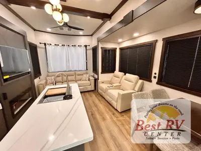 2027 Forest River Cedar Creek Cottage photo 20