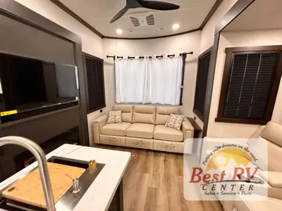 2027 Forest River Cedar Creek Cottage photo 24