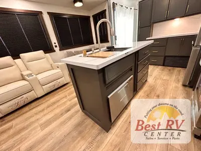 2027 Forest River Cedar Creek Cottage photo 46