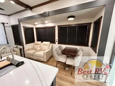 2027 Forest River Cedar Creek Cottage photo 17