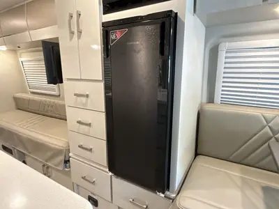 2025 Thor Motor Coach Tranquility photo 32