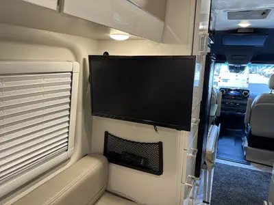 2025 Thor Motor Coach Tranquility photo 37