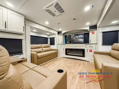 2026 Grand Design Solitude photo 21