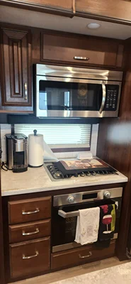 2019 JAYCO PINNACLE photo 4