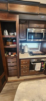 2019 JAYCO PINNACLE photo 3