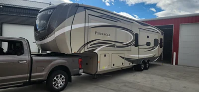 2019 JAYCO PINNACLE photo 2