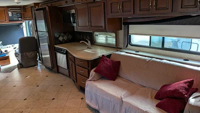 2013 FLEETWOOD EXPEDITION® photo 6
