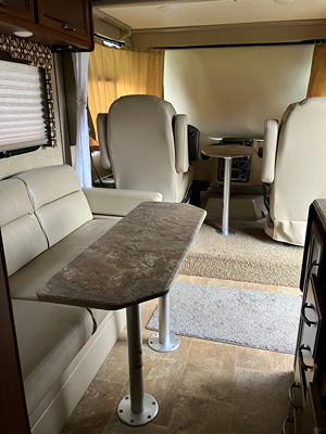 2016 THOR MOTOR COACH AXIS photo 4