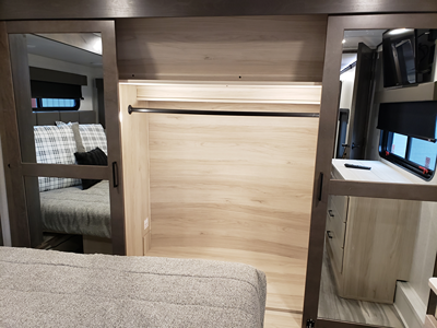 2022 ALLIANCE RV VALOR photo 22