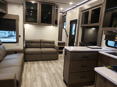 2022 ALLIANCE RV VALOR photo 43