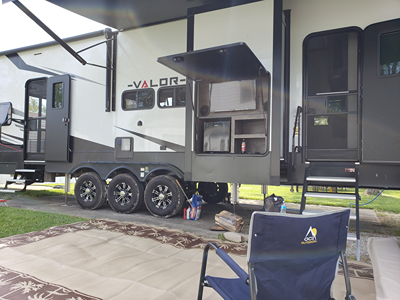 2022 ALLIANCE RV VALOR photo 4