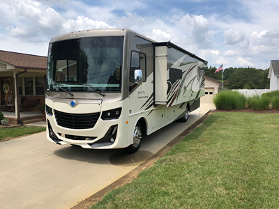 Used 2021 Holiday Rambler Invicta 33HB