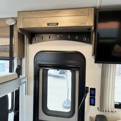 2025 Winnebago Sunstar photo 33