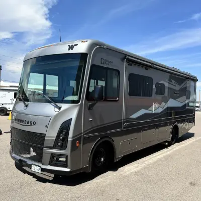2025 Winnebago Sunstar photo 26