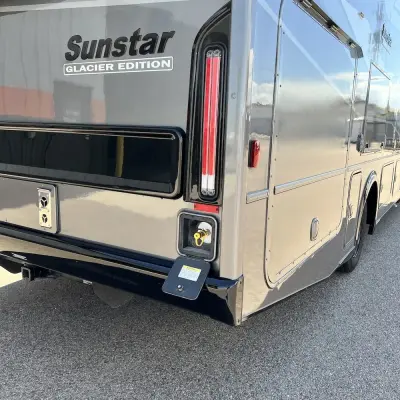 2025 Winnebago Sunstar photo 14