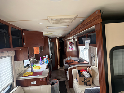 2007 FLEETWOOD EXCURSION photo 2