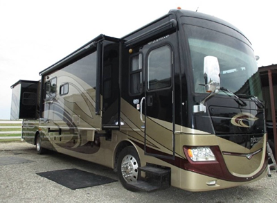 Used 2010 Fleetwood Discovery 40X