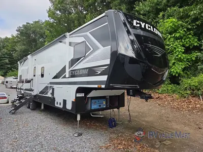 2026 Heartland Cyclone photo 27