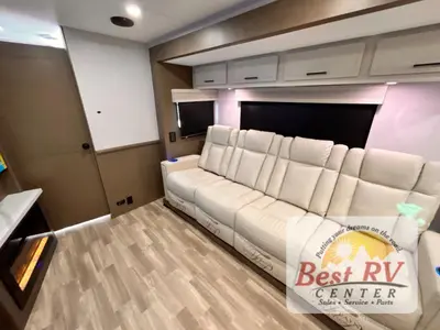 2027 Forest River Georgetown 5 Series photo 40