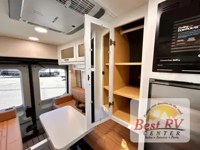 2027 Coachmen Beyond photo 34
