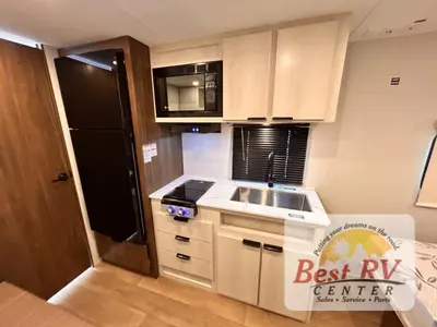 2027 Winnebago Access photo 13