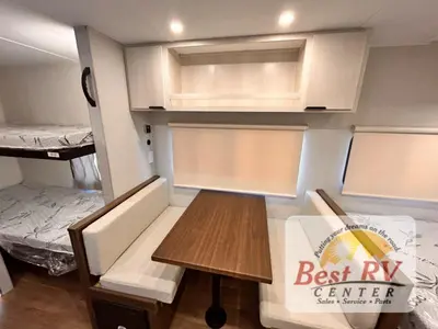 2027 Winnebago Access photo 13