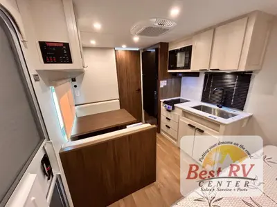 2027 Winnebago Access photo 9