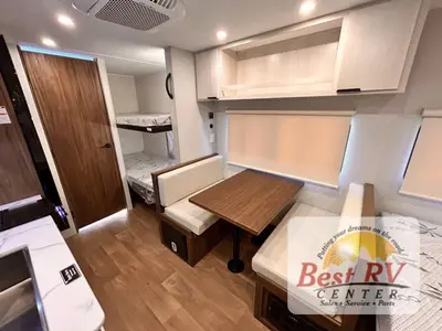 2027 Winnebago Access photo 17