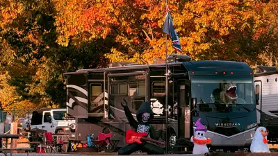 2016 WINNEBAGO FORZA photo 3