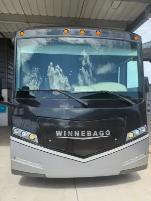 2016 WINNEBAGO FORZA photo 4