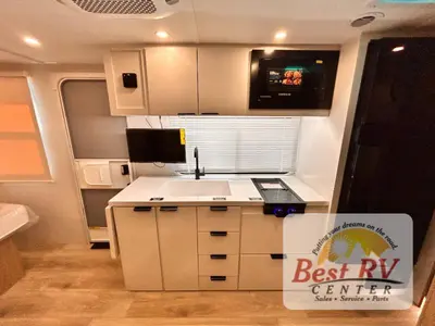 2027 Winnebago Micro Minnie photo 25