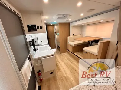 2027 Winnebago Micro Minnie photo 10