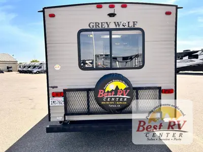 2019 Forest River Cherokee Grey Wolf photo 4