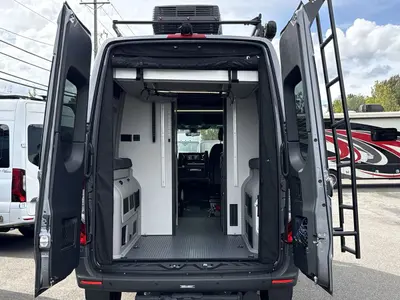 2027 Winnebago Revel photo 43