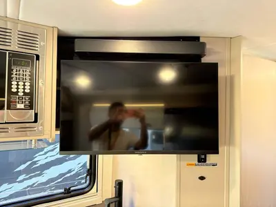 2027 Winnebago Navion photo 29