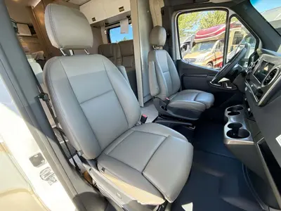 2027 Winnebago Navion photo 50