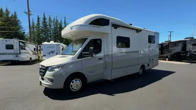 2027 Winnebago Navion photo 9