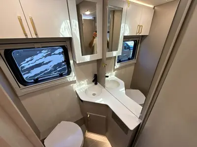 2027 Winnebago Navion photo 41