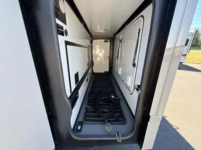 2027 Winnebago Navion photo 27