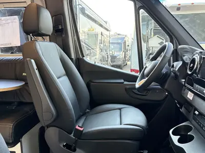 2027 Winnebago Revel photo 22