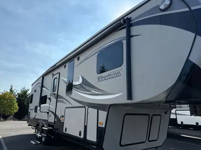 2015 Keystone Montana photo 20