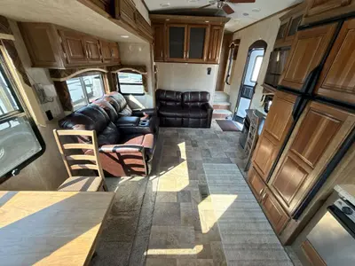 2015 Keystone Montana photo 46