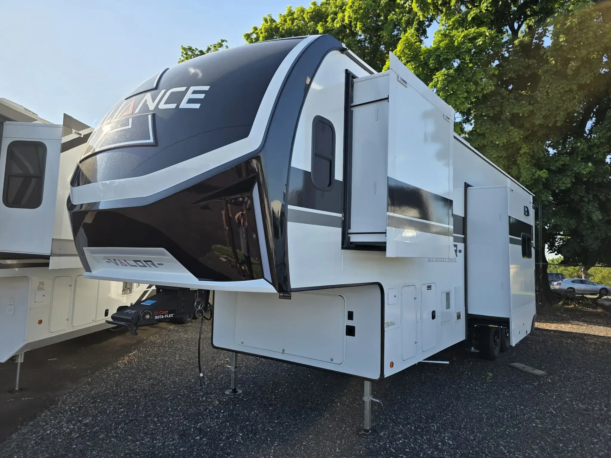2026 Alliance Valor 32A10 exterior