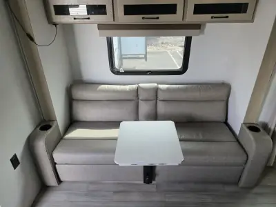 2024 Forest River Rockwood Mini Lite 2109S photo 11