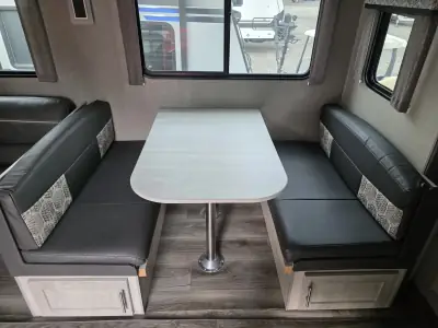 2023 Coachmen Catalina Legacy Edition 263FKDS photo 10