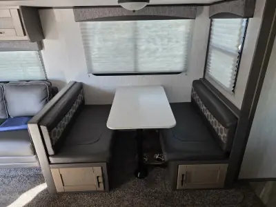 2020 Cruiser Shadow Cruiser 260RBS photo 27