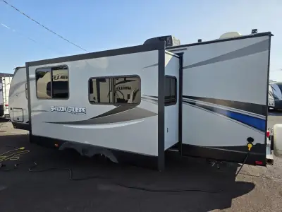 2020 Cruiser Shadow Cruiser 260RBS photo 3